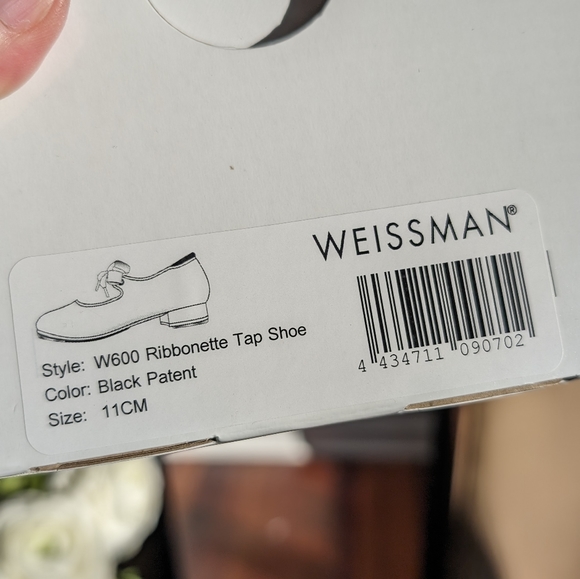 Weissman Tap shoes size 11 toddler - Picture 3 of 3
